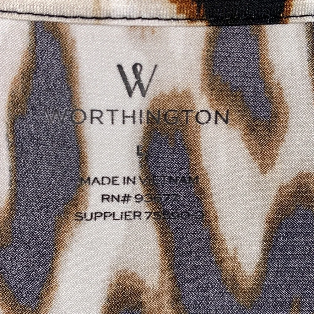 Worthington Animal Print Top Short Sleeves Scoop Neck Size Large